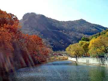 余承東回應(yīng)與劉亦菲緋聞，純屬虛構(gòu)